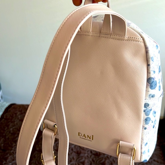 Disney backpack - Picture 2 of 5